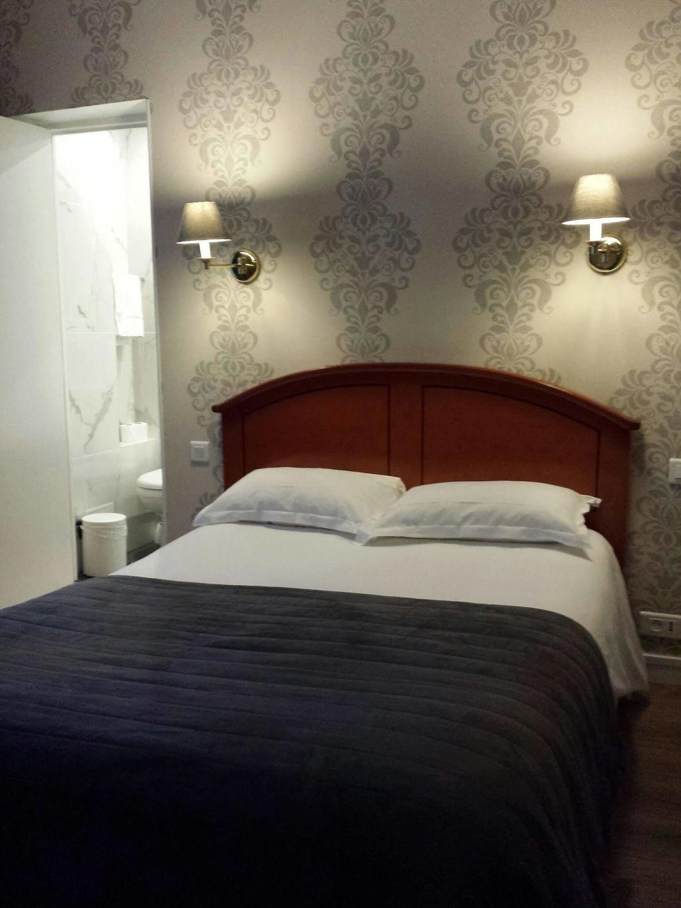 Hotel De Geneve Paris Luaran gambar
