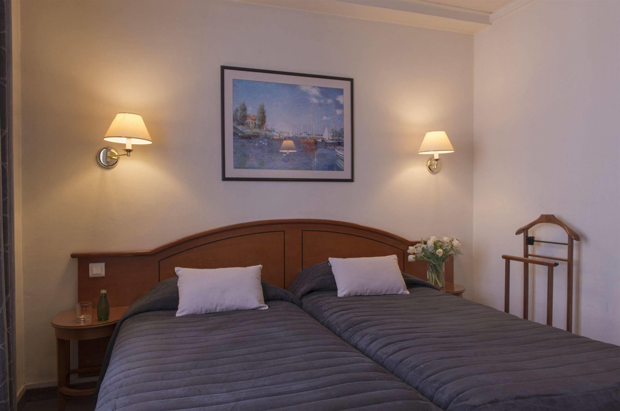 Hotel De Geneve Paris Luaran gambar