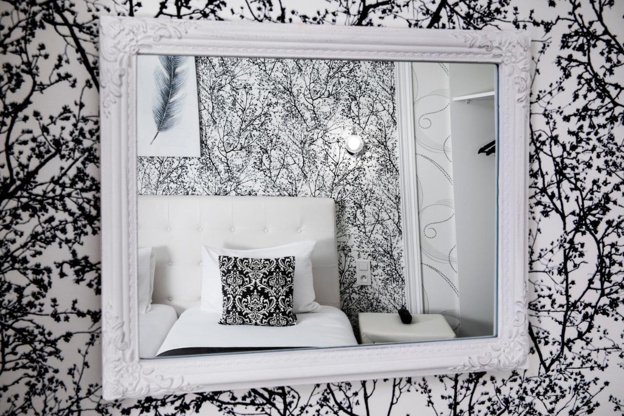 Hotel De Geneve Paris Luaran gambar